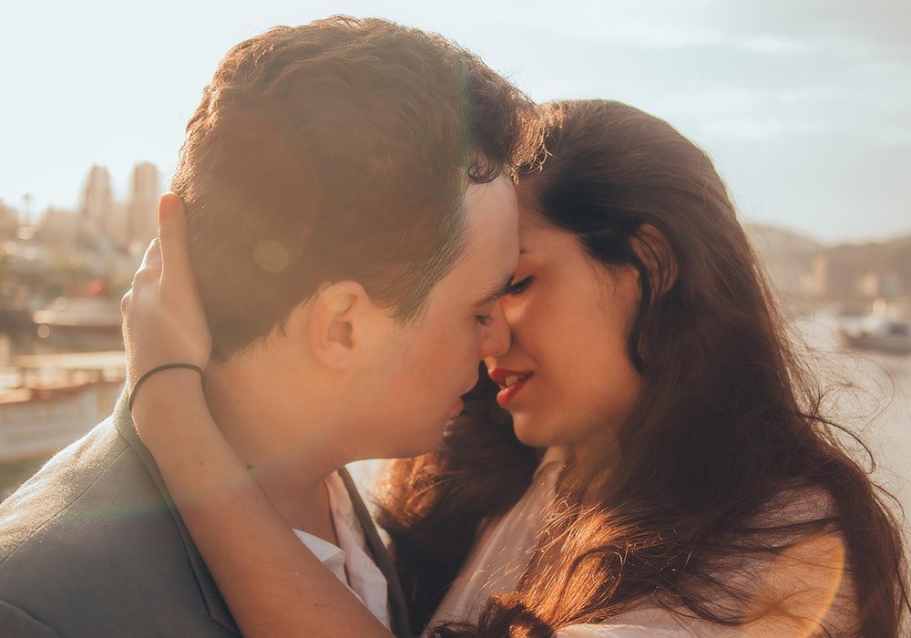 beso-hombre-mujer Como ser un amante inolvidable