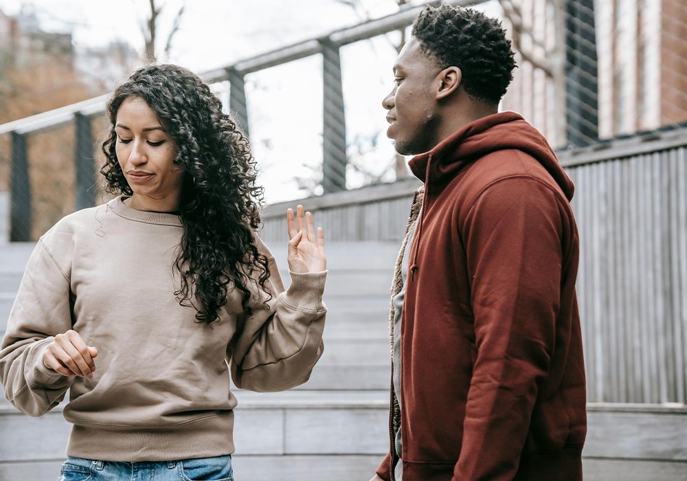 discusion-pareja red flag en una mujer
